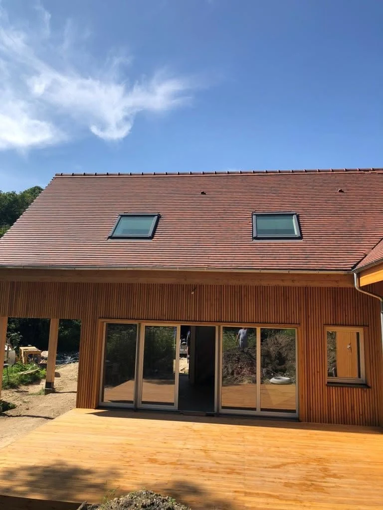 Bioclimatic Larch Residence in France