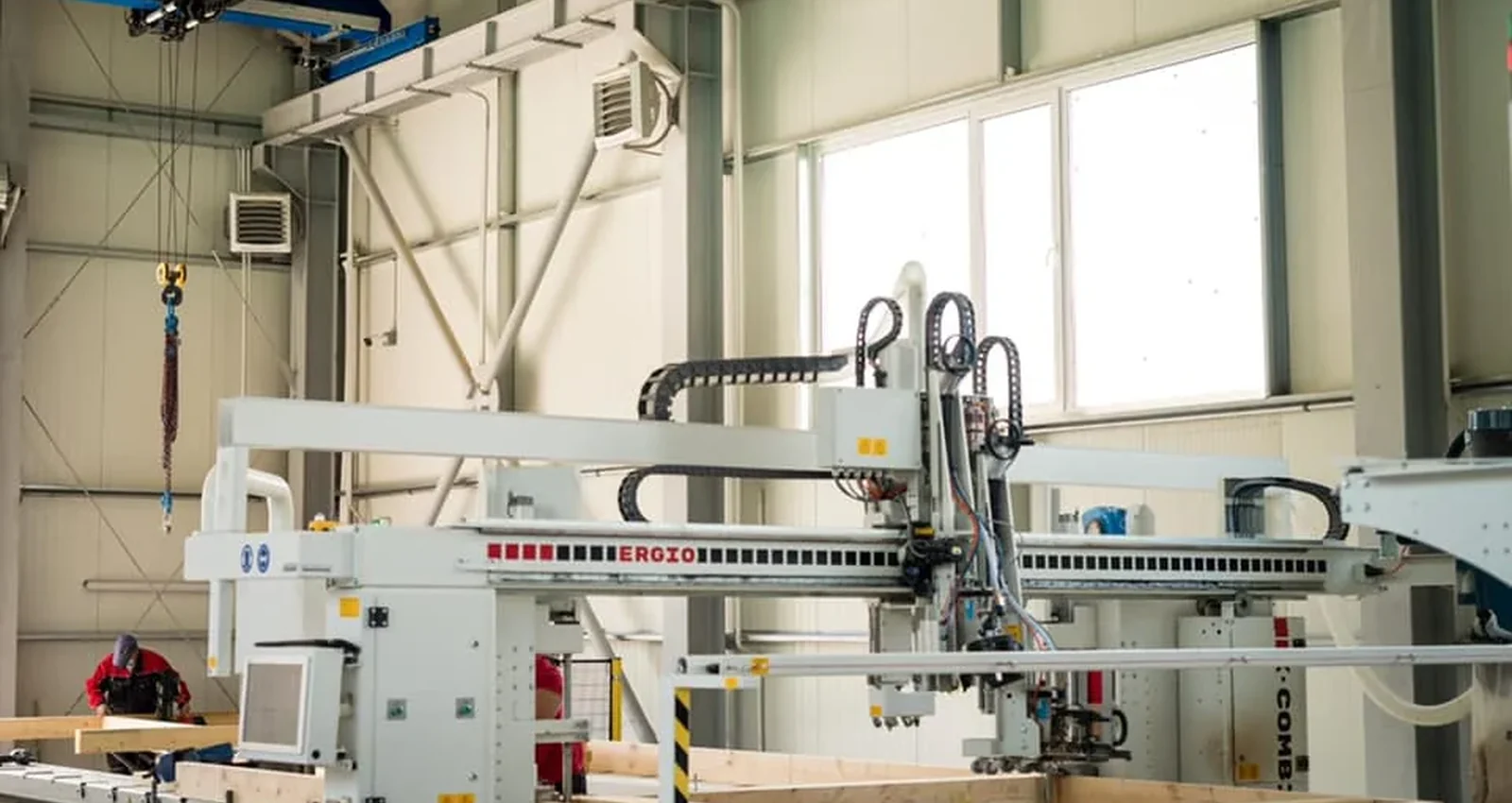 Automated timber panel production at ERGIO