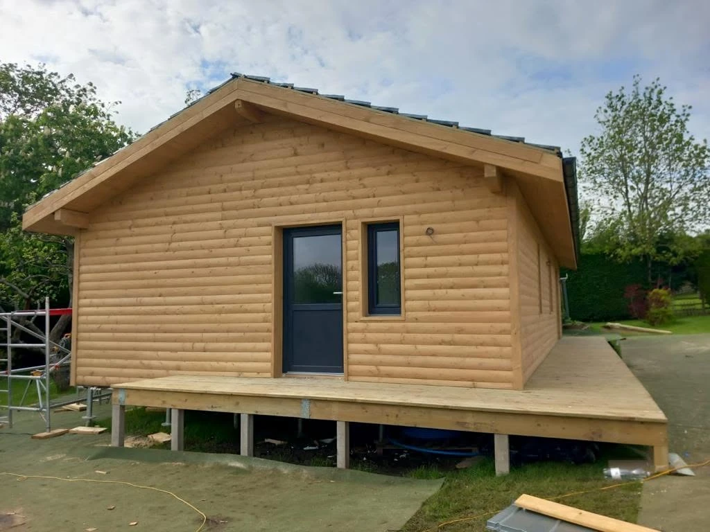 Gable elevation showing the easy-pad foundation interface